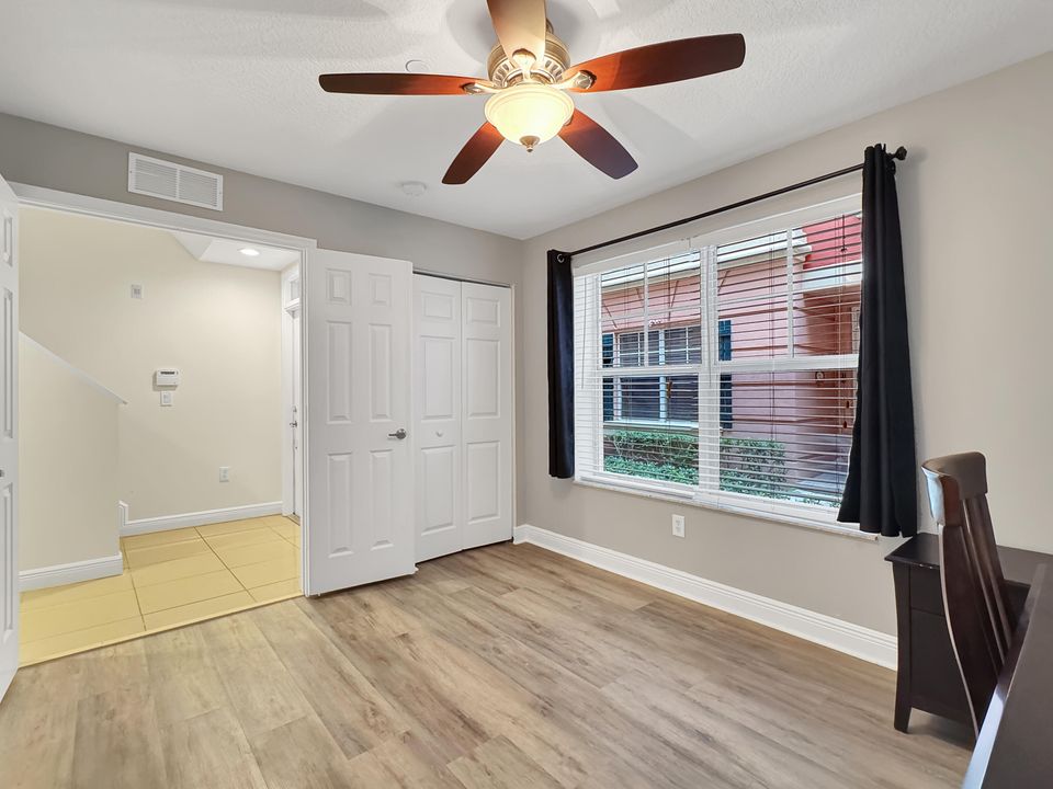 На продажу: $550,000 (3 спален, 3 ванн, 2430 Квадратных фут)