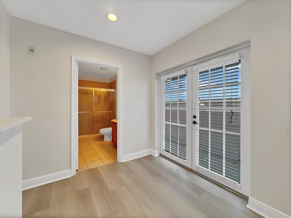 На продажу: $550,000 (3 спален, 3 ванн, 2430 Квадратных фут)