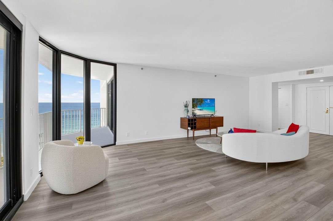 For Sale: $1,695,000 (2 beds, 2 baths, 1745 Square Feet)