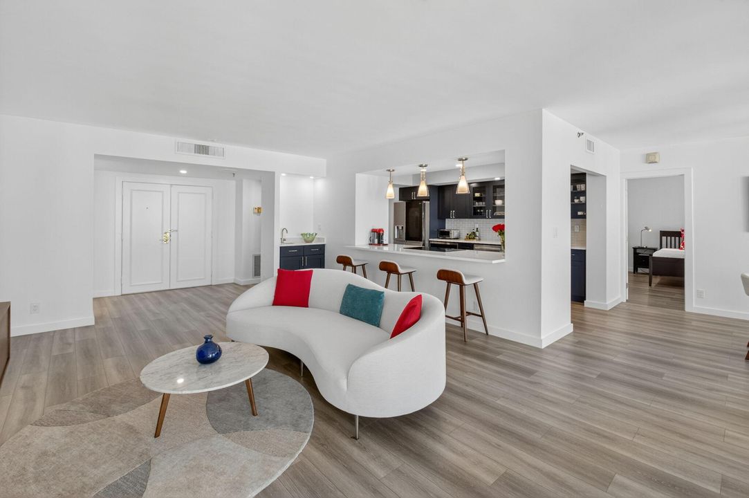 For Sale: $1,695,000 (2 beds, 2 baths, 1745 Square Feet)