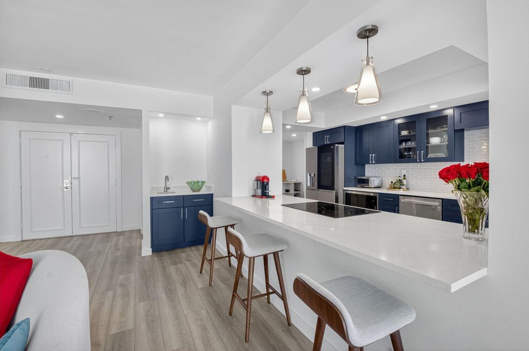 For Sale: $1,695,000 (2 beds, 2 baths, 1745 Square Feet)