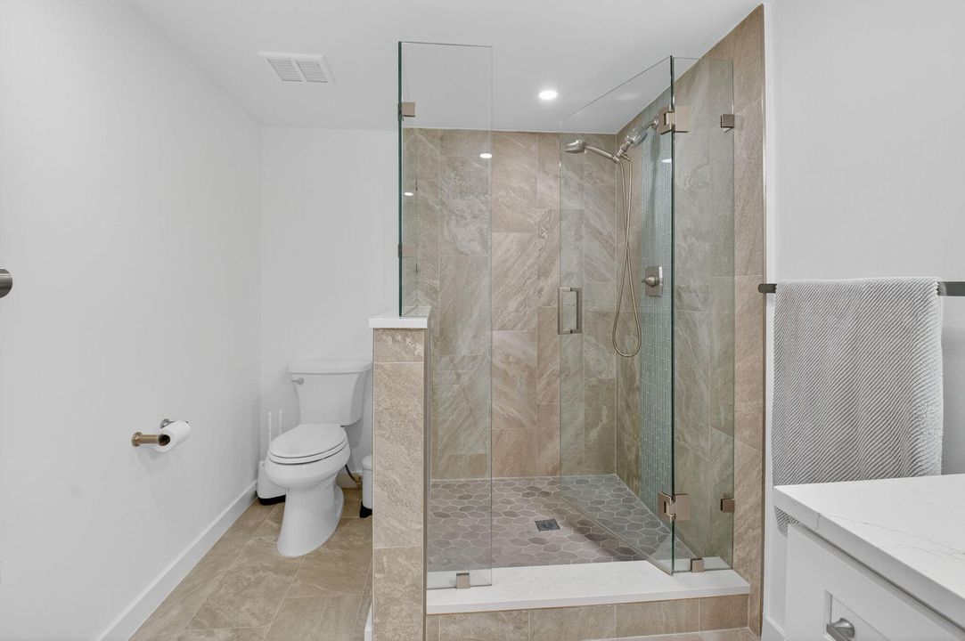 For Sale: $1,695,000 (2 beds, 2 baths, 1745 Square Feet)