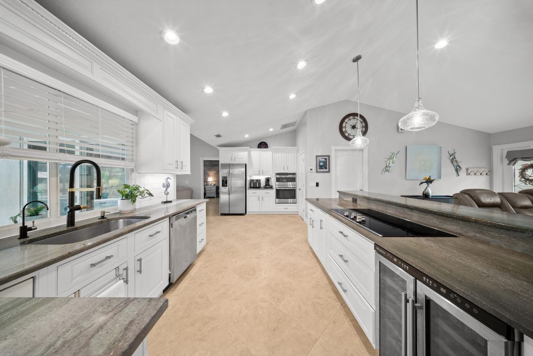 En Venta: $495,900 (3 camas, 2 baños, 1718 Pies cuadrados)