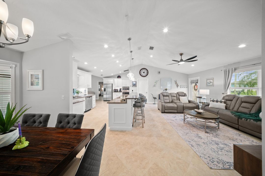 En Venta: $495,900 (3 camas, 2 baños, 1718 Pies cuadrados)