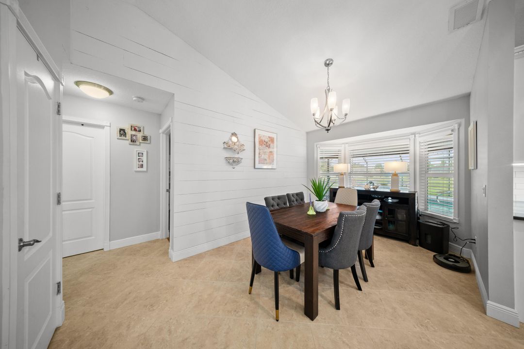 En Venta: $495,900 (3 camas, 2 baños, 1718 Pies cuadrados)