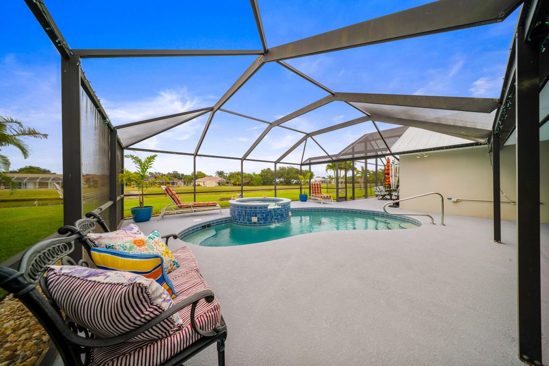 En Venta: $495,900 (3 camas, 2 baños, 1718 Pies cuadrados)