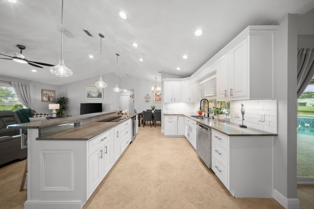 En Venta: $495,900 (3 camas, 2 baños, 1718 Pies cuadrados)