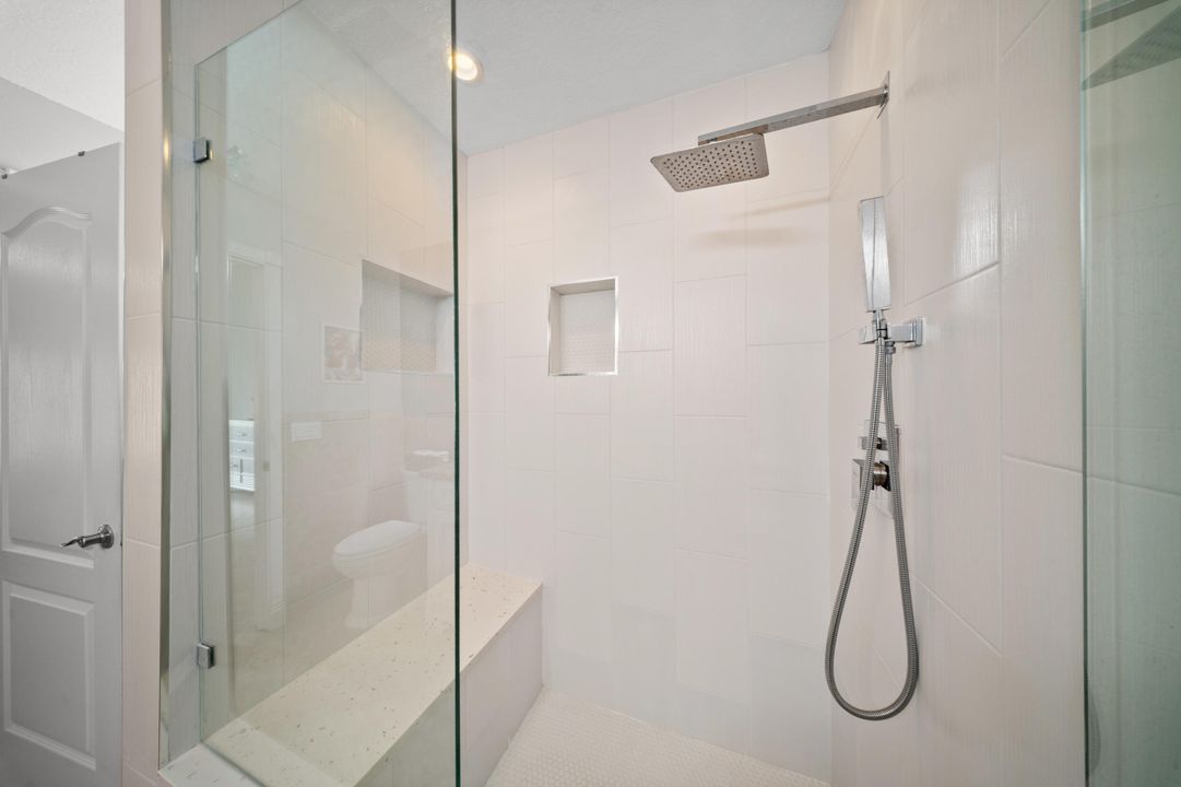 En Venta: $495,900 (3 camas, 2 baños, 1718 Pies cuadrados)