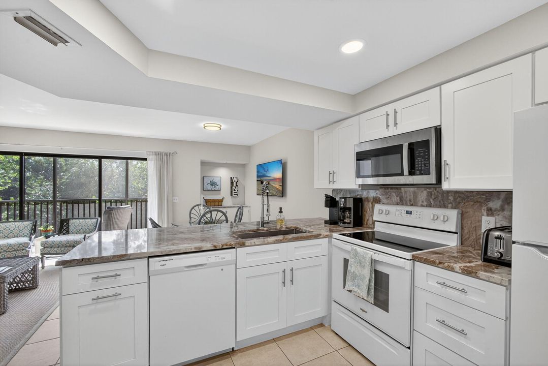 待售: $329,000 (1 贝兹, 1 浴室, 860 平方英尺)