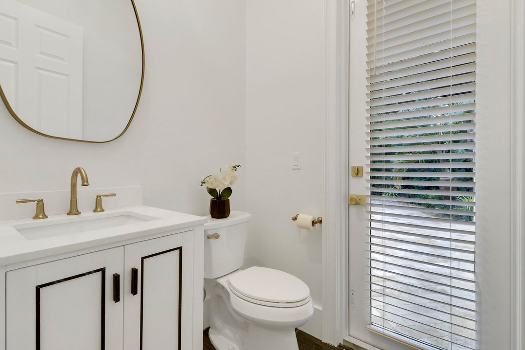 出租: $12,500 (5 贝兹, 4 浴室, 4666 平方英尺)