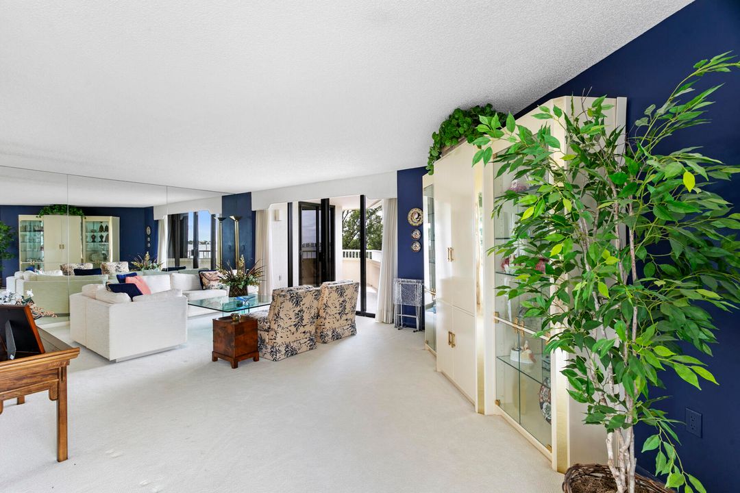 En Venta: $699,000 (2 camas, 2 baños, 1804 Pies cuadrados)