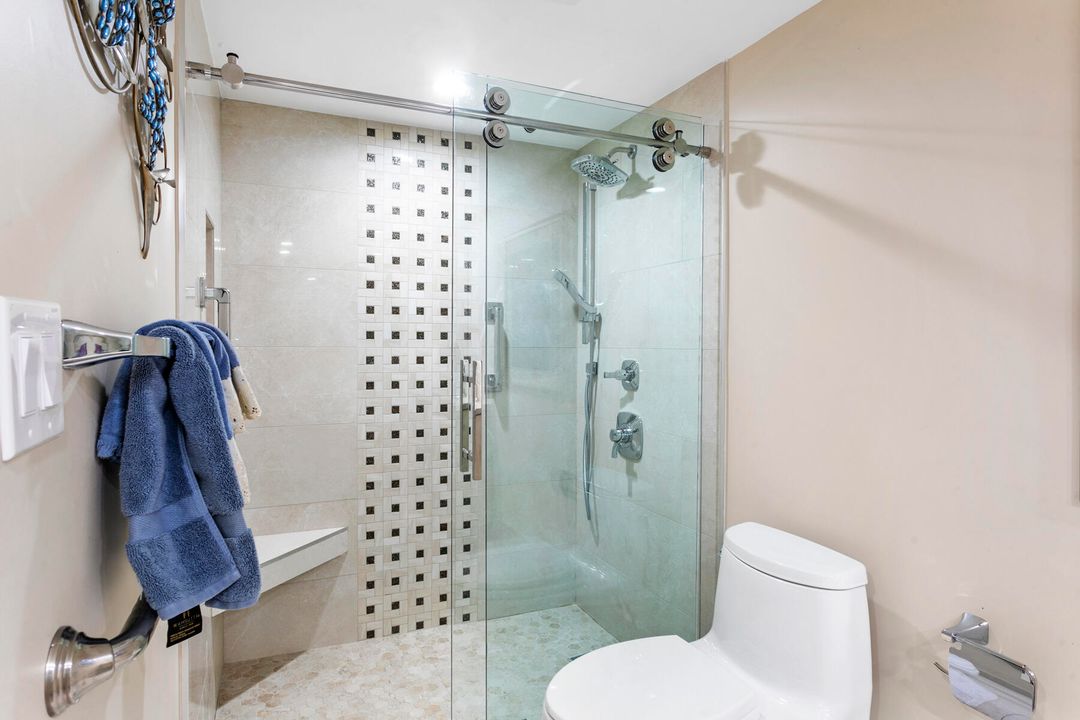 En Venta: $699,000 (2 camas, 2 baños, 1804 Pies cuadrados)