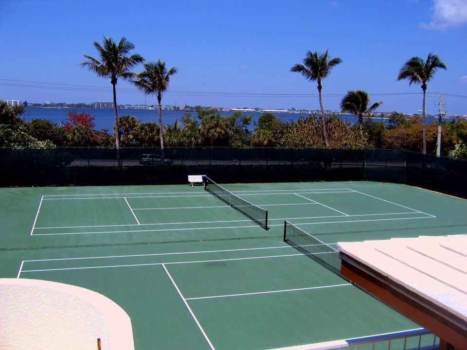 En Venta: $699,000 (2 camas, 2 baños, 1804 Pies cuadrados)