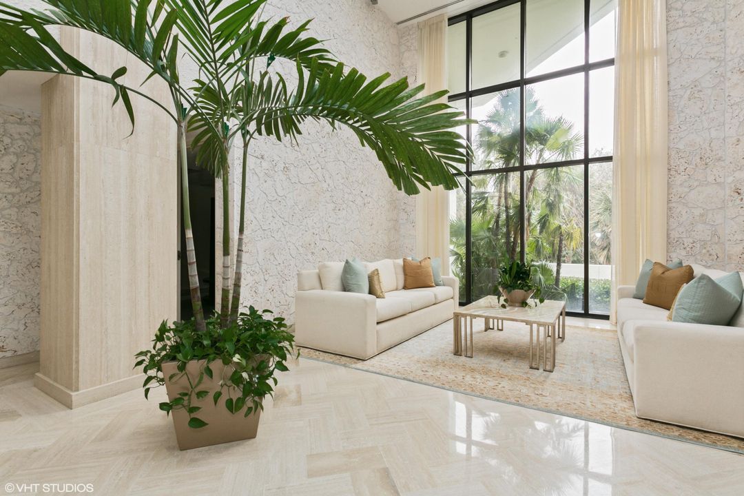 En Venta: $699,000 (2 camas, 2 baños, 1804 Pies cuadrados)