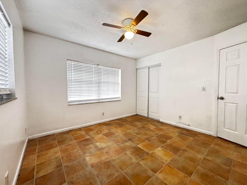 For Rent: $2,300 (2 beds, 2 baths, 1148 Square Feet)