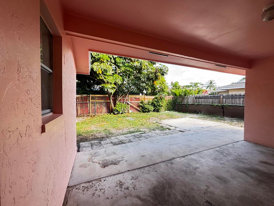 For Rent: $2,300 (2 beds, 2 baths, 1148 Square Feet)