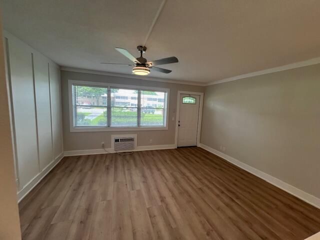 For Sale: $114,000 (1 beds, 1 baths, 570 Square Feet)