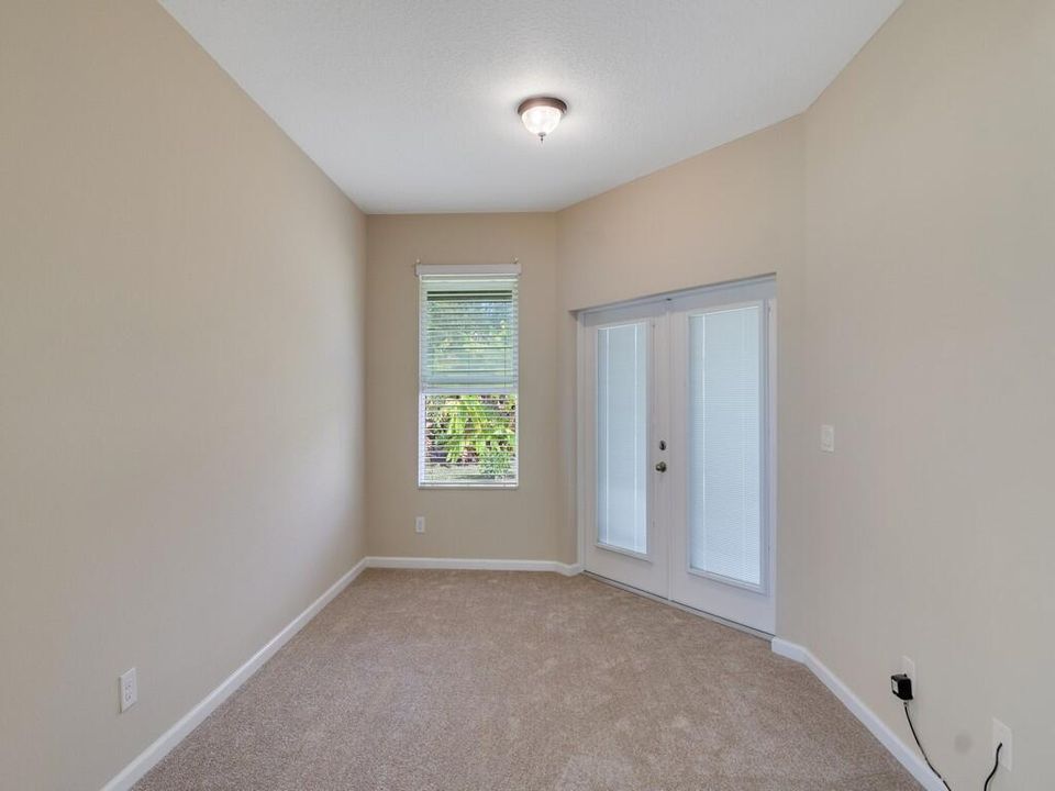 En Venta: $459,900 (4 camas, 3 baños, 2516 Pies cuadrados)