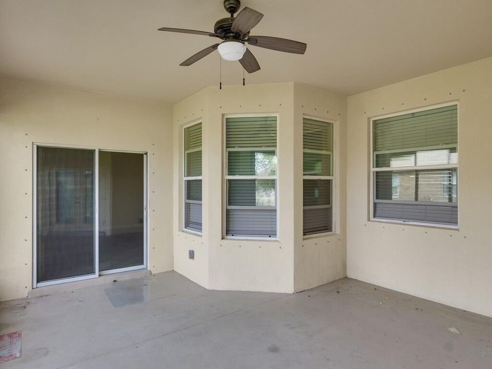 En Venta: $459,900 (4 camas, 3 baños, 2516 Pies cuadrados)