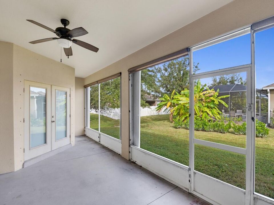 En Venta: $459,900 (4 camas, 3 baños, 2516 Pies cuadrados)