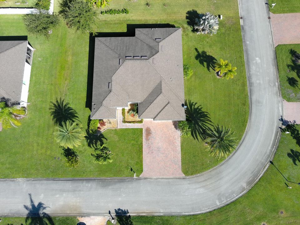 En Venta: $459,900 (4 camas, 3 baños, 2516 Pies cuadrados)