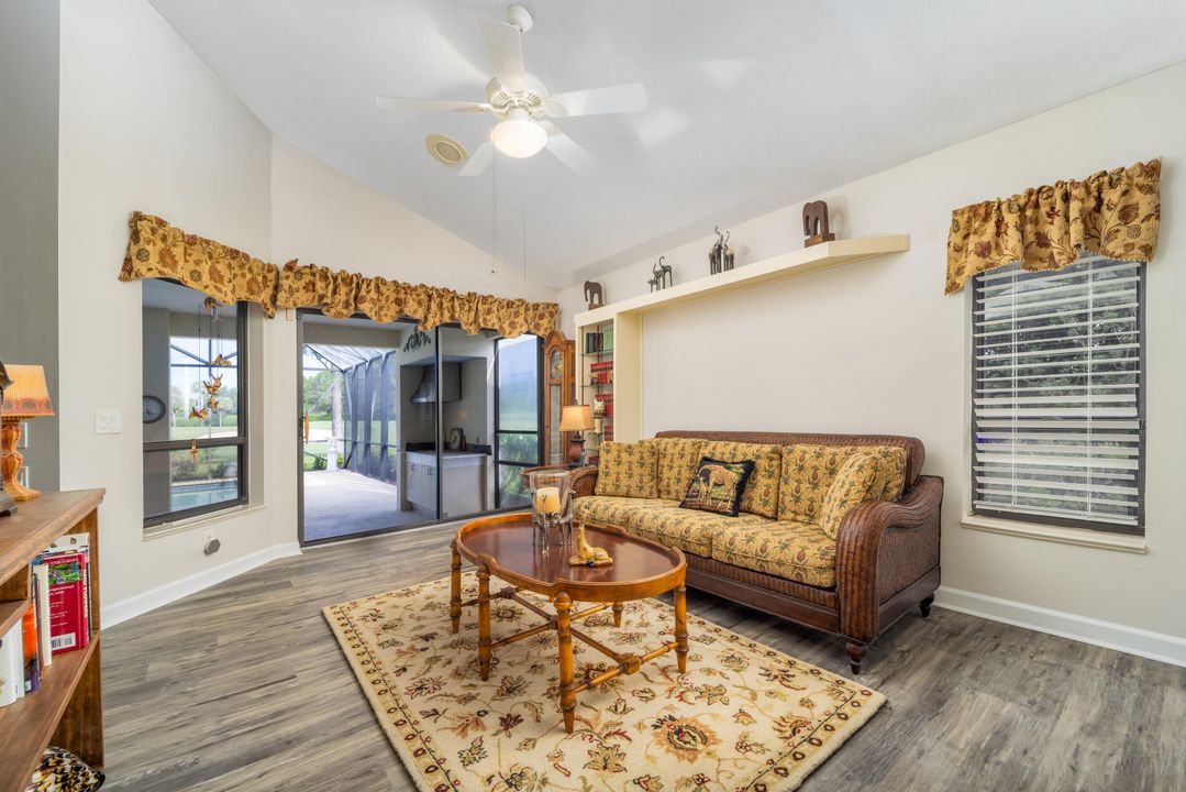 待售: $630,000 (2 贝兹, 2 浴室, 2237 平方英尺)