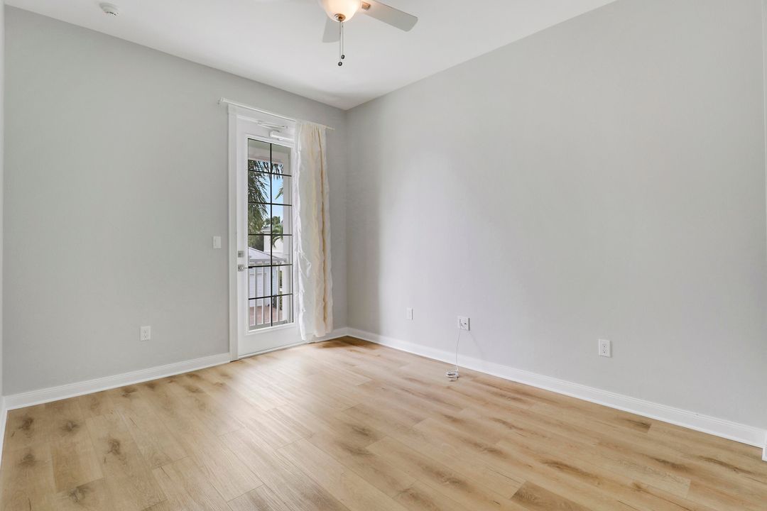 合同活跃: $3,650 (3 贝兹, 2 浴室, 1533 平方英尺)