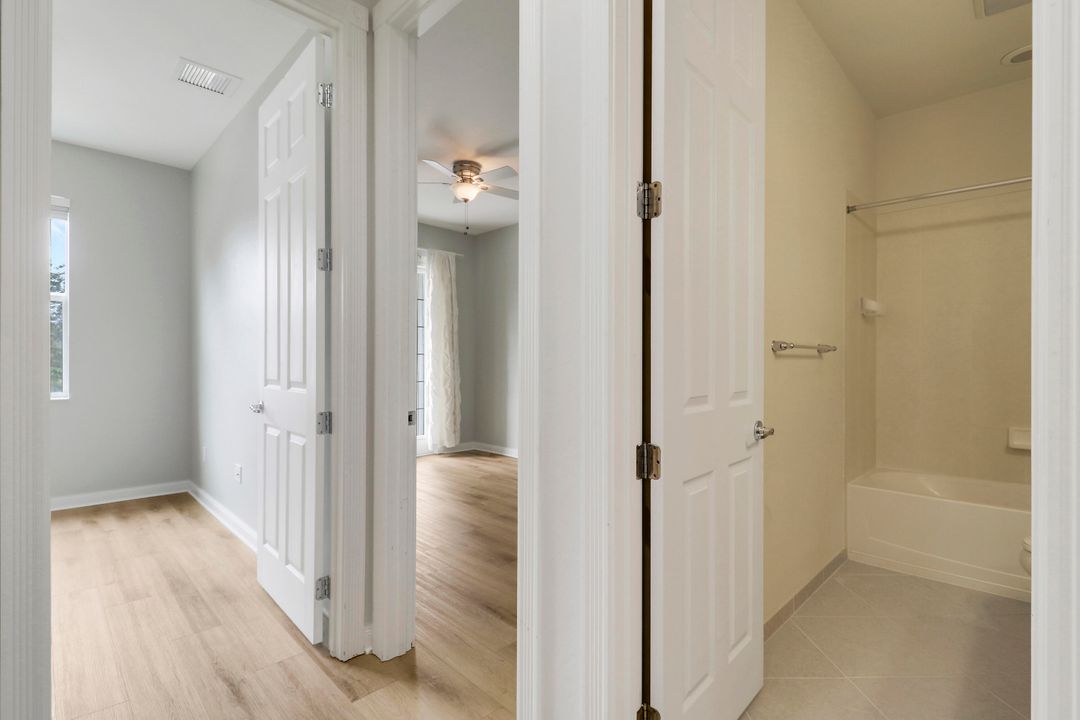 合同活跃: $3,650 (3 贝兹, 2 浴室, 1533 平方英尺)