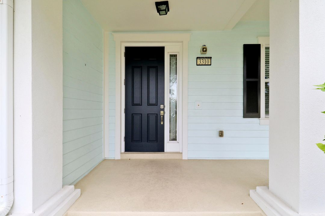 合同活跃: $3,650 (3 贝兹, 2 浴室, 1533 平方英尺)