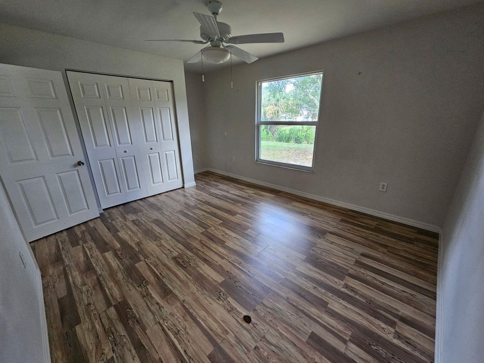 待售: $290,000 (3 贝兹, 2 浴室, 1263 平方英尺)