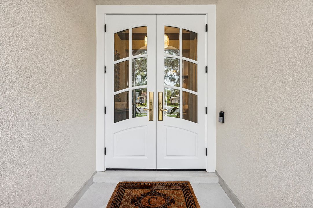 For Sale: $1,695,000 (4 beds, 4 baths, 2581 Square Feet)