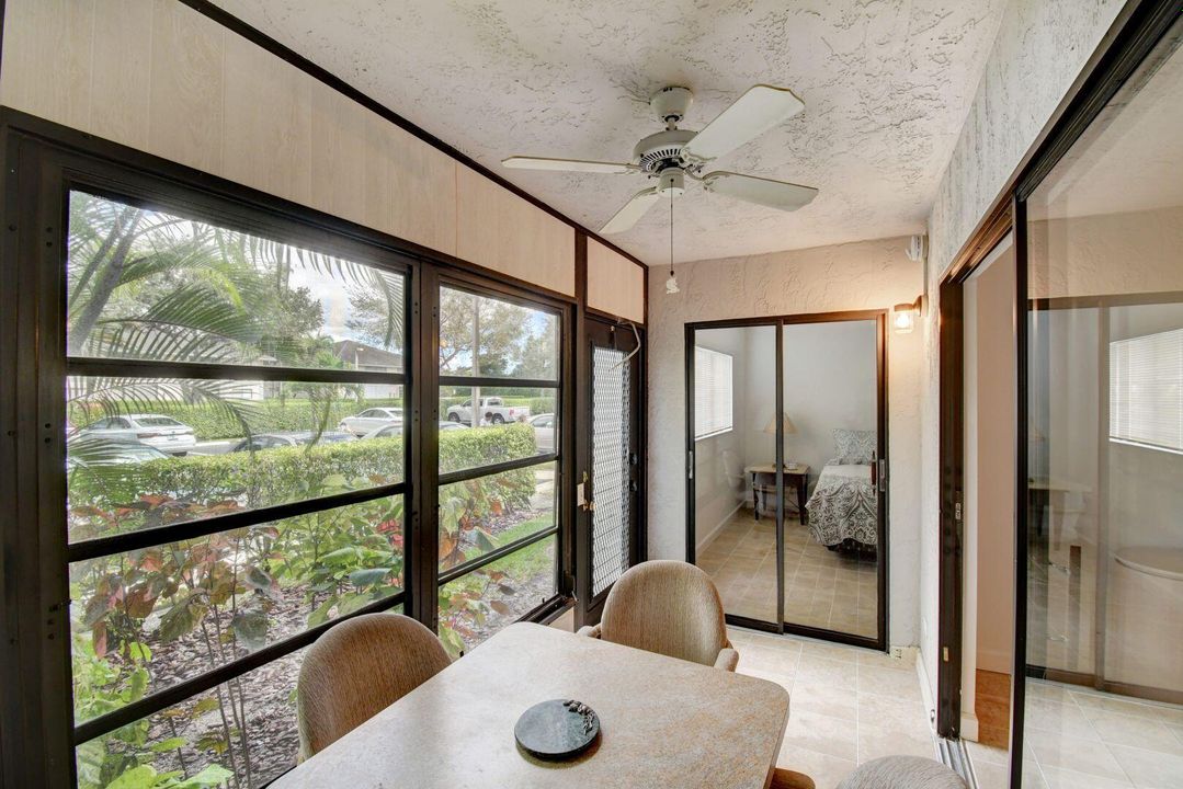 For Rent: $2,400 (2 beds, 2 baths, 1160 Square Feet)