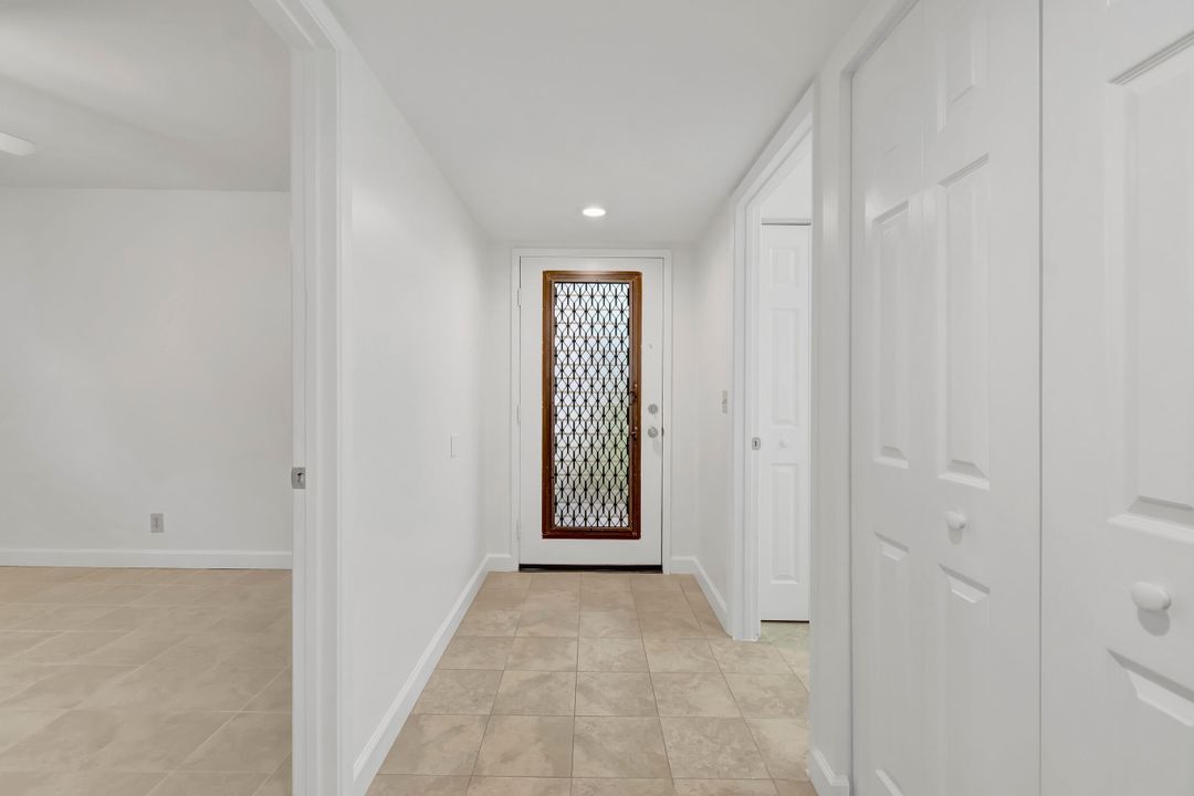 For Rent: $2,400 (2 beds, 2 baths, 1160 Square Feet)