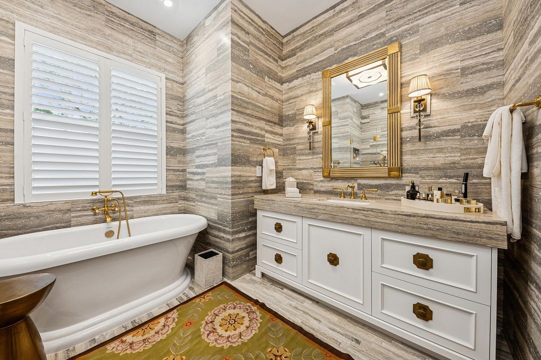 For Sale: $1,695,000 (4 beds, 4 baths, 2581 Square Feet)