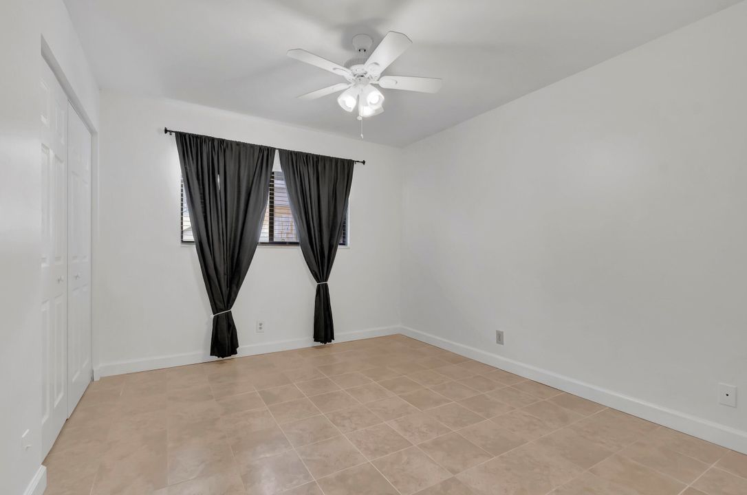 For Rent: $2,400 (2 beds, 2 baths, 1160 Square Feet)