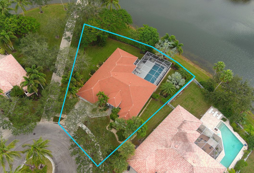 For Sale: $1,695,000 (4 beds, 4 baths, 2581 Square Feet)