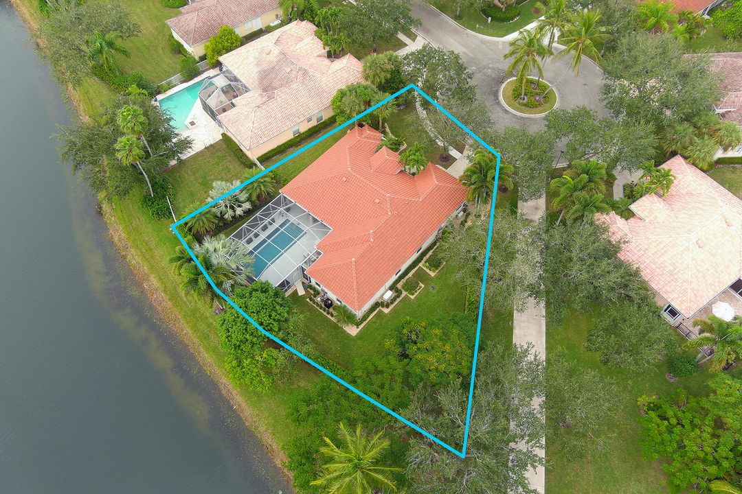 For Sale: $1,695,000 (4 beds, 4 baths, 2581 Square Feet)