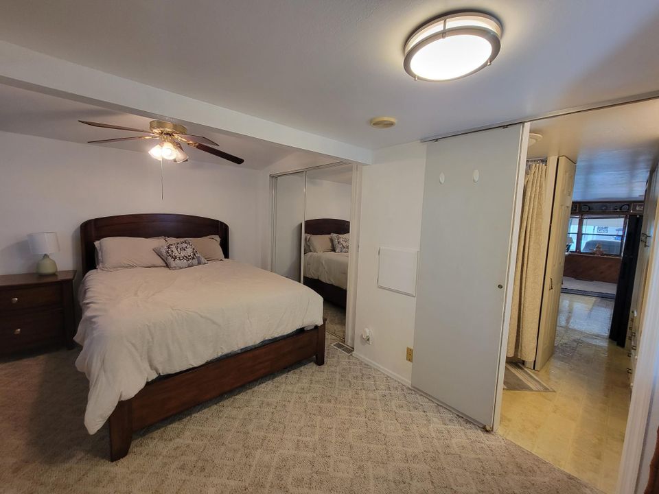 На продажу: $109,000 (1 спален, 1 ванн, 639 Квадратных фут)