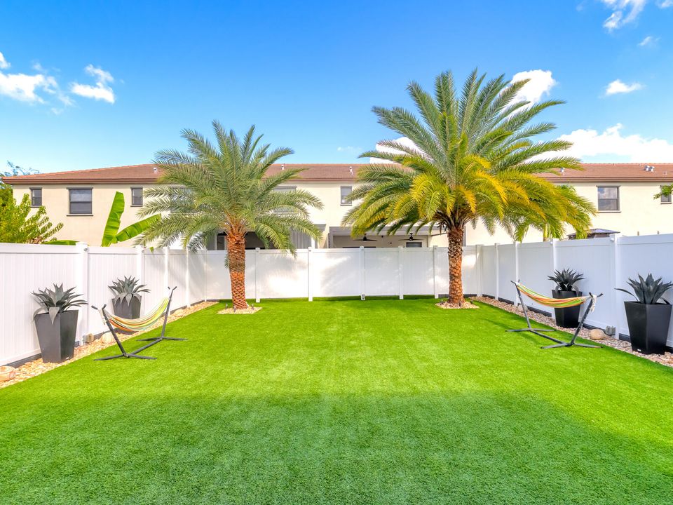 For Sale: $725,000 (4 beds, 3 baths, 2174 Square Feet)