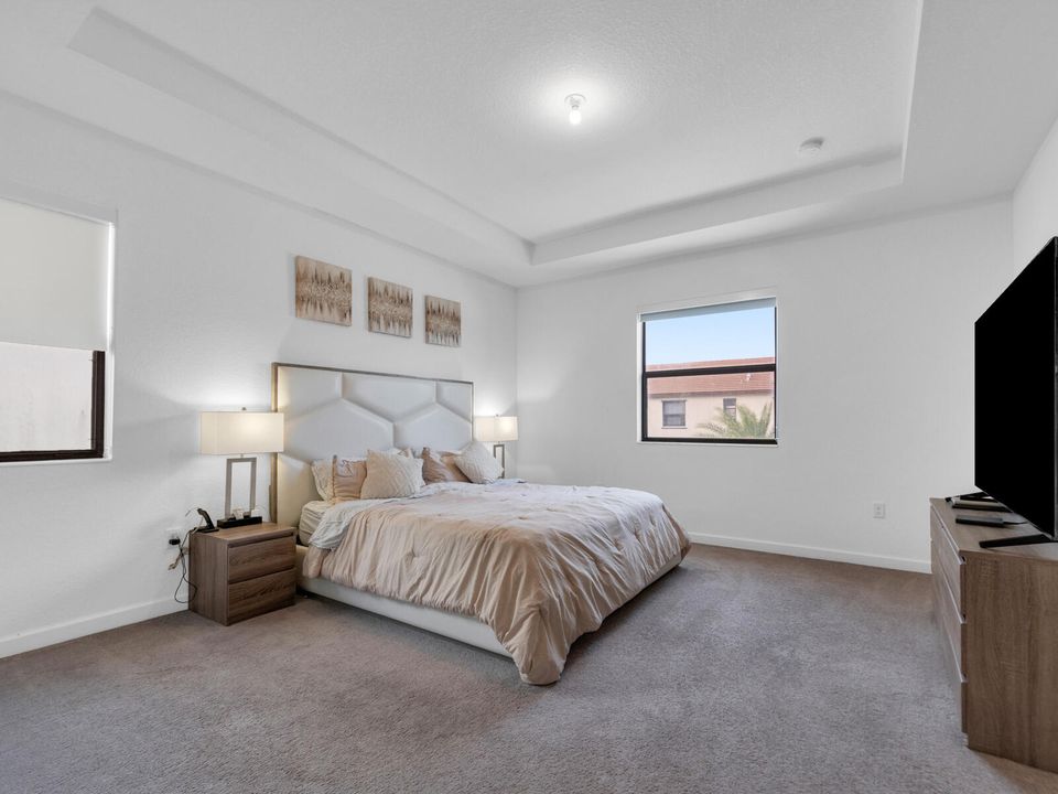 For Sale: $725,000 (4 beds, 3 baths, 2174 Square Feet)