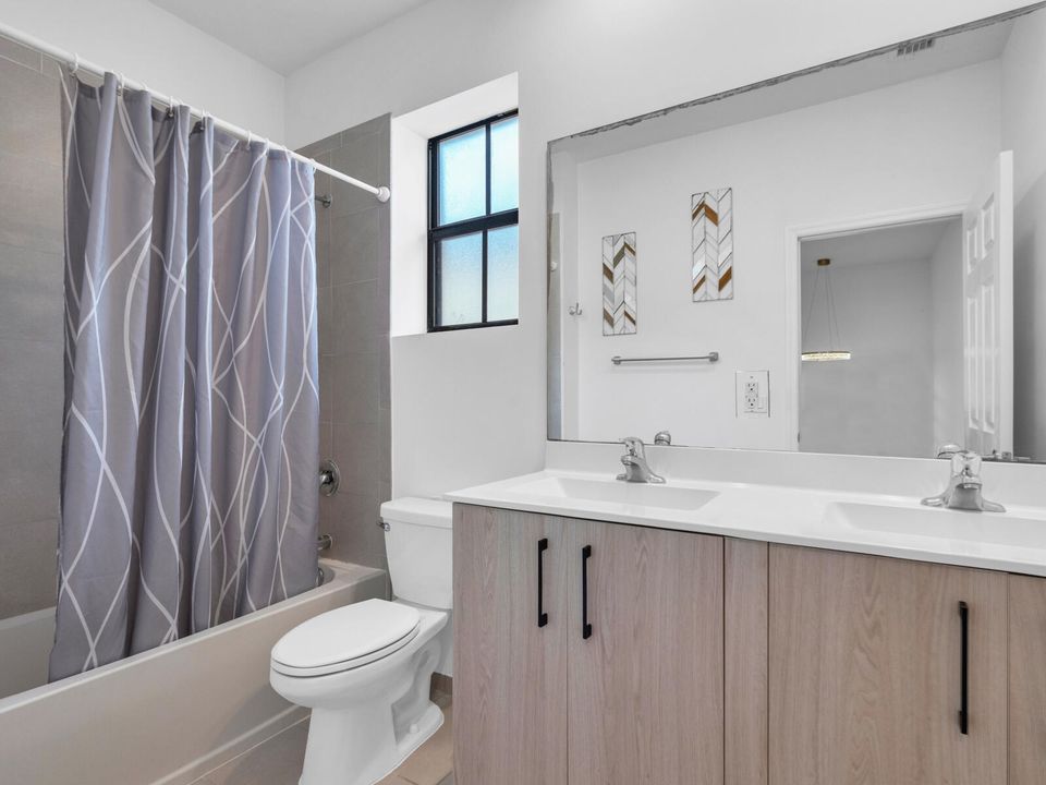 For Sale: $725,000 (4 beds, 3 baths, 2174 Square Feet)