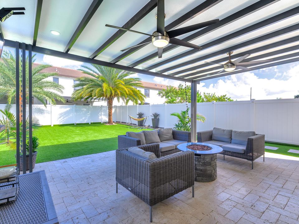 For Sale: $725,000 (4 beds, 3 baths, 2174 Square Feet)