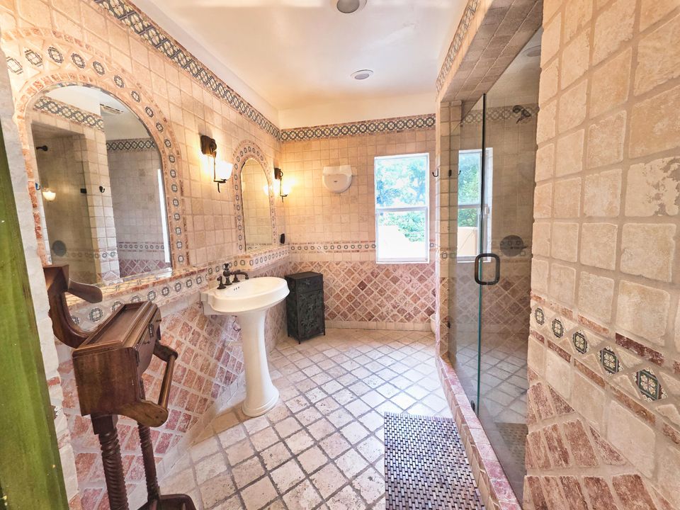 For Sale: $7,500,000 (4 beds, 4 baths, 3434 Square Feet)