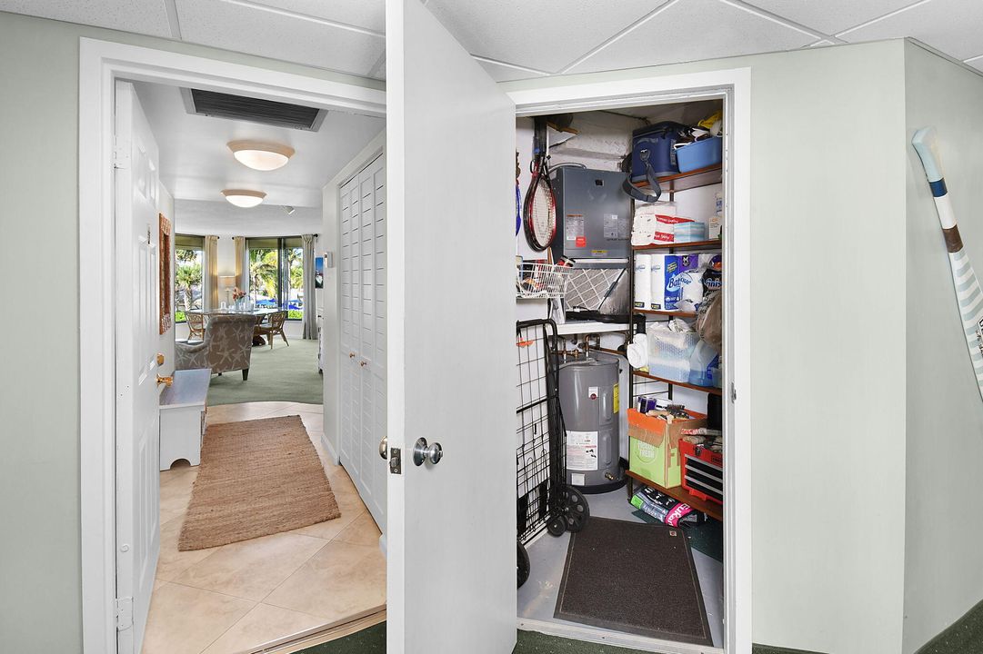 For Sale: $510,000 (2 beds, 2 baths, 1297 Square Feet)