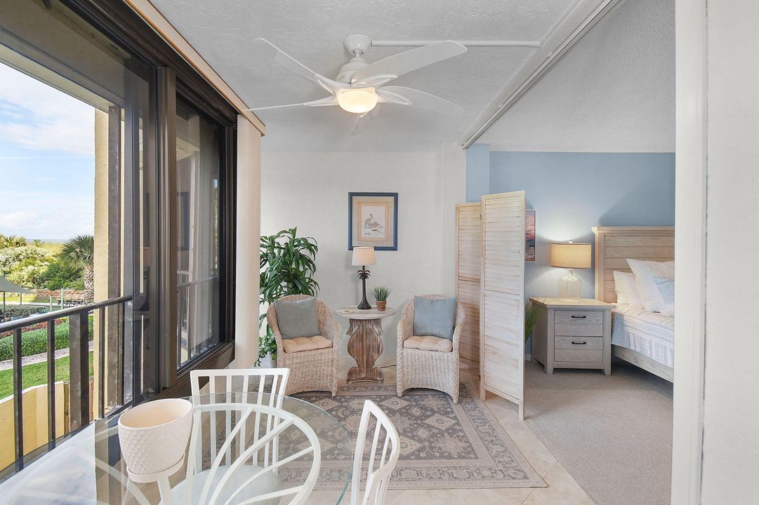 For Sale: $510,000 (2 beds, 2 baths, 1297 Square Feet)