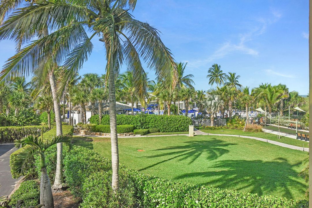 For Sale: $510,000 (2 beds, 2 baths, 1297 Square Feet)