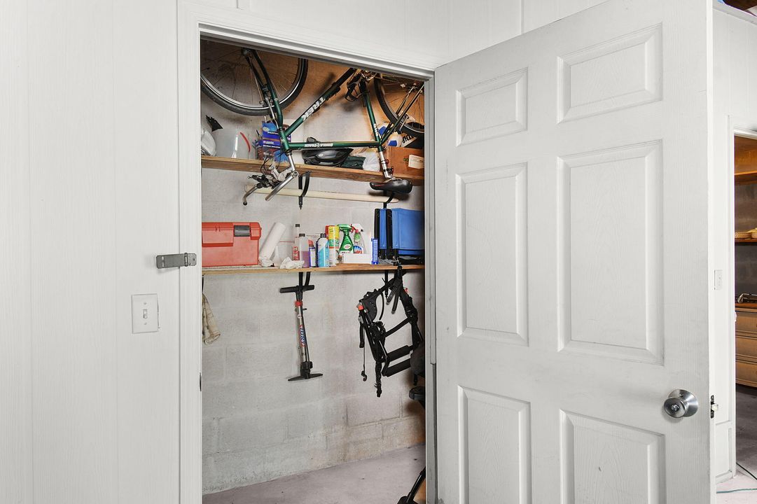 For Sale: $510,000 (2 beds, 2 baths, 1297 Square Feet)