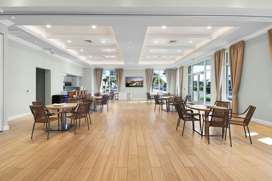 For Sale: $510,000 (2 beds, 2 baths, 1297 Square Feet)