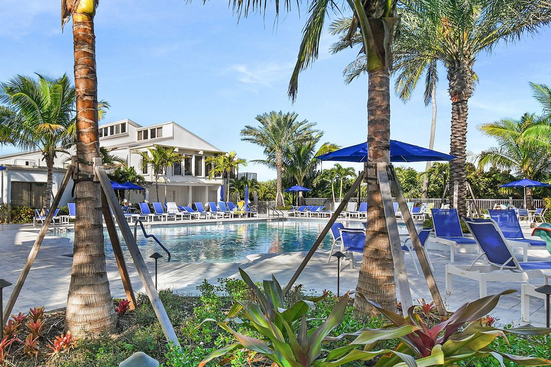 For Sale: $510,000 (2 beds, 2 baths, 1297 Square Feet)