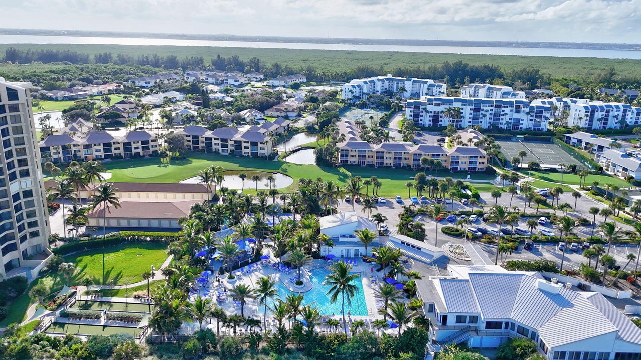 For Sale: $510,000 (2 beds, 2 baths, 1297 Square Feet)